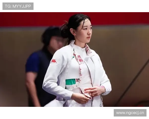 孙一文家里那个剑架，比我家衣柜还贵