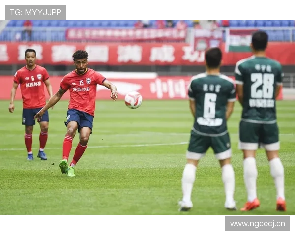 张琳芃居然还那么会打扮，这足球场上铁汉私下像谁家的小鲜肉？