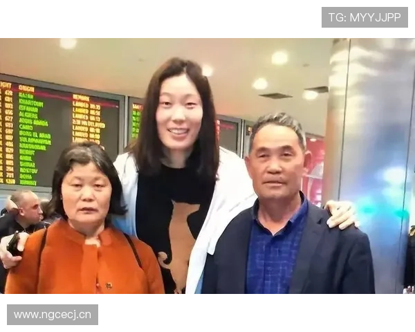 朱婷家里头那个豪车库，看一眼都不像中国！